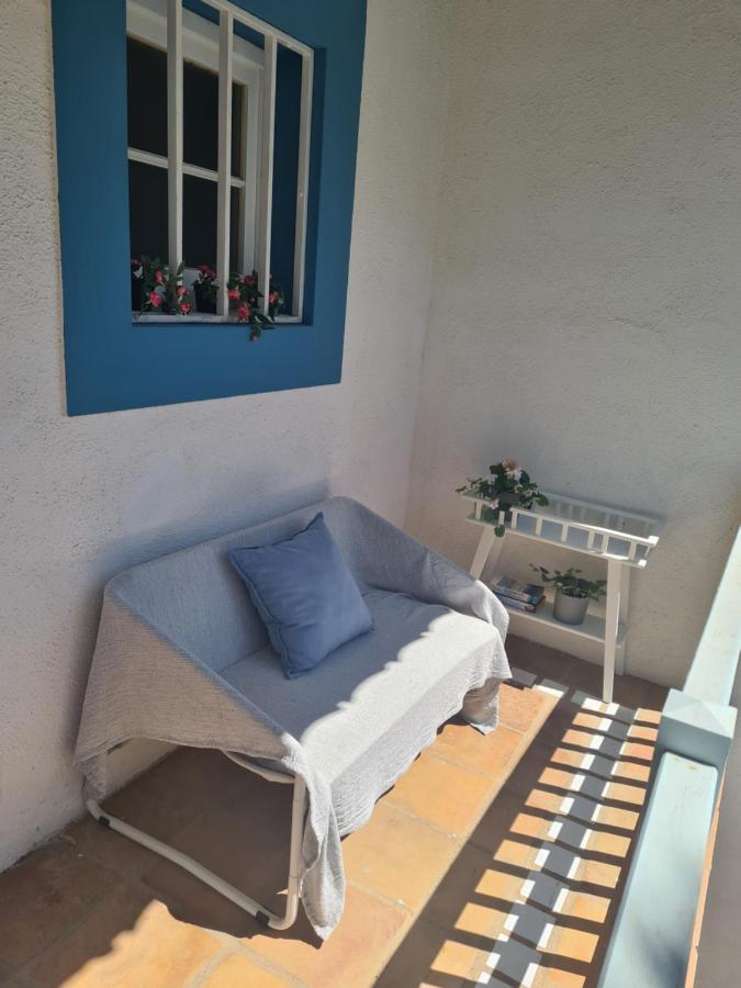Apartment Cozy Sea View In